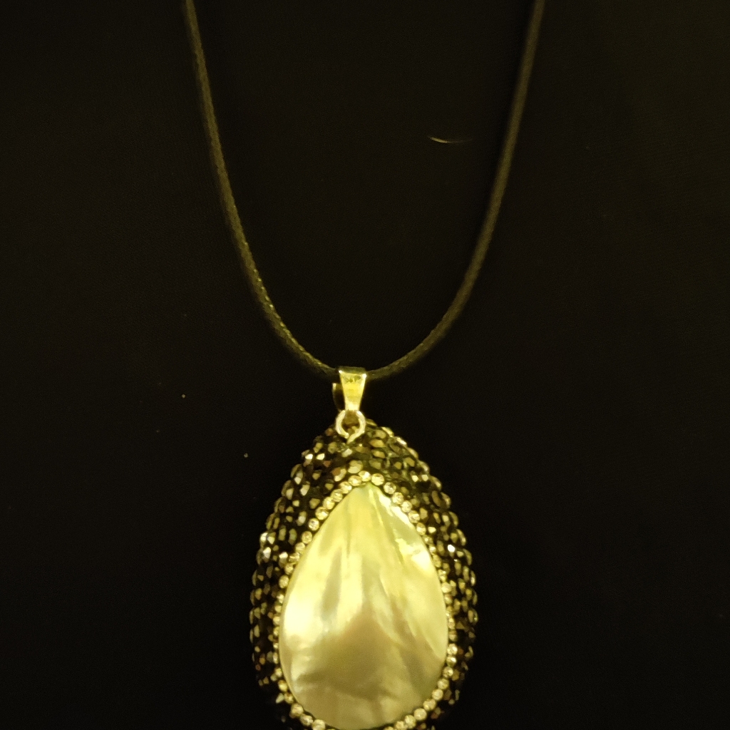 Necklace By 1946
